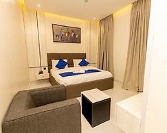 LUXURY APARTMENTS & HOMES