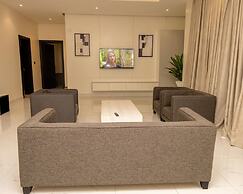 LUXURY APARTMENTS & HOMES