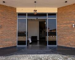 LUXURY APARTMENTS & HOMES