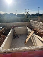Salt & Stone-apartment with private pool