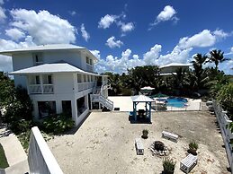 Eco Friendly Secluded Oceanview Pool Near Key West