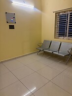 Inn12 By Blessings Hospitality