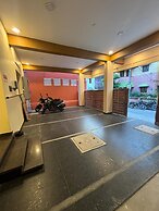 Inn12 By Blessings Hospitality