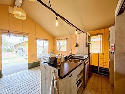 Luxury Safari Tent for 6 With Veranda