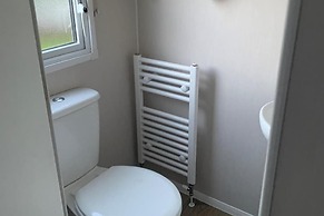 3 Bed Cabin - Sleeps 6 - Wifi, Free Parking, Pets