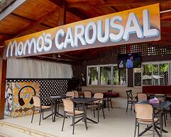 Momo's Hotel
