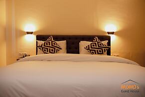 Momo's Hotel