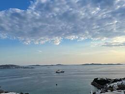Aloft Suites Mykonos Island