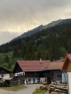 Nagelfluhhaus Hirsch