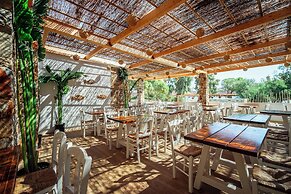 Coralli Seaside Resort