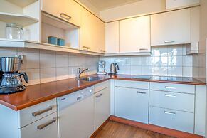 2 Person Apartment With Island View