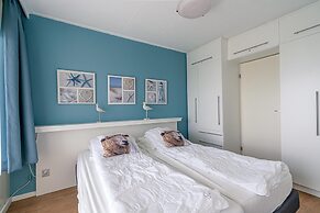 2 Person Apartment With Island View