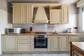 Bedetti Modern Flat by Wonderful Italy