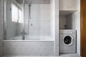 Bedetti Modern Flat by Wonderful Italy