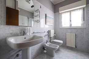 Bedetti Modern Flat by Wonderful Italy