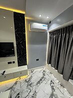 Apartment 5