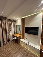 Apartment 5