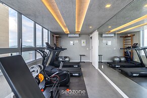 Apts in Building w/ Pool 120 m From the Beach - LTT