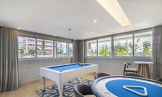 Apts in Building w/ Pool 120 m From the Beach - LTT