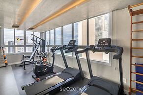 Apts in Building w/ Pool 120 m From the Beach - LTT