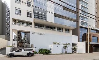 Apts in Building w/ Pool 120 m From the Beach - LTT