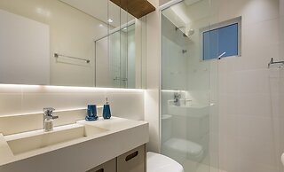 Apts in Building w/ Pool 120 m From the Beach - LTT