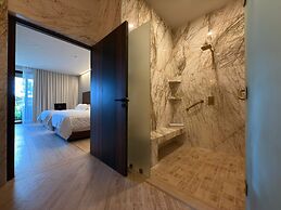 HOTEL MONTES SUITES