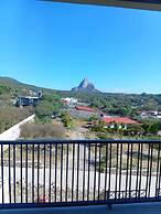 HOTEL MONTES SUITES