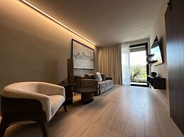 HOTEL MONTES SUITES