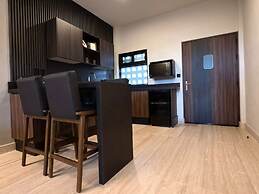 HOTEL MONTES SUITES