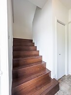 Charming Pet-friendly Summer Stay w/ Parking
