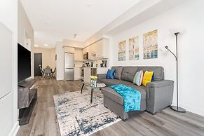 Newly Built Modern Condo w Balcony & City Views