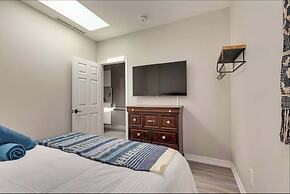 Elegant Suite w Patio, BBQ Grill!