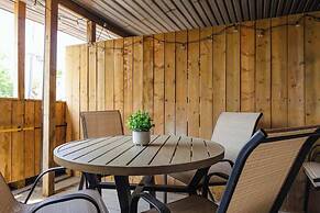 Elegant Suite w Patio, BBQ Grill!