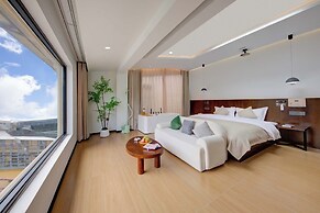 Shangri La cuckoo homestay