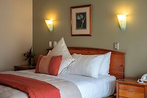Wilderness Lodge Lake Moeraki