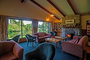 Wilderness Lodge Lake Moeraki