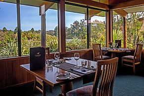 Wilderness Lodge Lake Moeraki