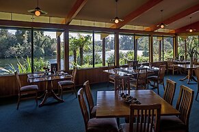 Wilderness Lodge Lake Moeraki