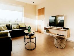 Luxury Holiday Home in Zwevezele