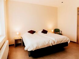 Luxury Holiday Home in Zwevezele