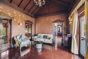 Leva Boutique Hotel