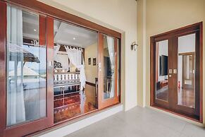Leva Boutique Hotel