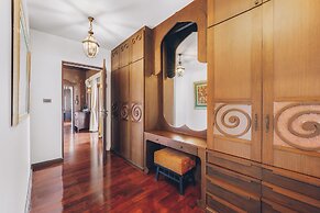 Leva Boutique Hotel
