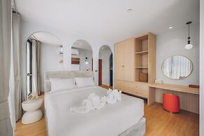 Leva Boutique Hotel