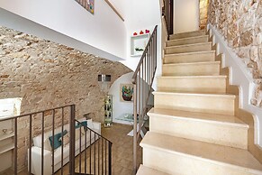 Helios Room