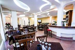 Hotel Imperial Timisoara by JR