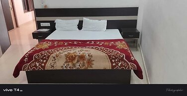 Shree Radharaman Palace