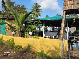 Wood Castle Arambol