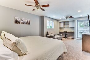Mountain-view Retreat w/ Hot Tub in Centerville!
